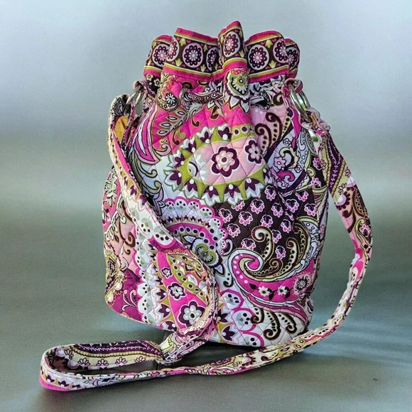 Vera Bradley Very Berry Paisley  Drawstring Bucket Bag Paisley Quilted Boho - Picture 1 of 12